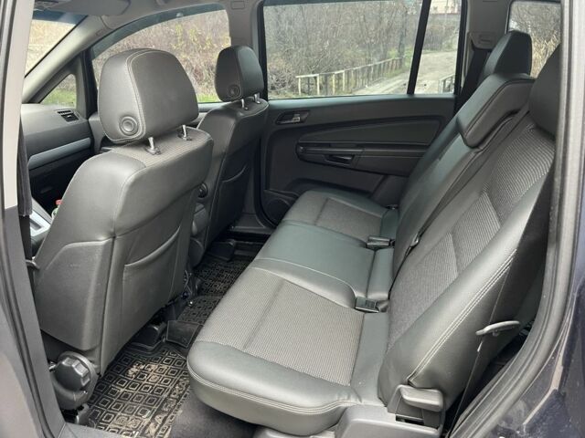 Синій Опель Зафіра, об'ємом двигуна 1.9 л та пробігом 288 тис. км за 7200 $, фото 5 на Automoto.ua