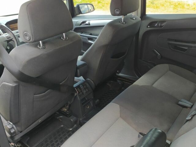 Синий Опель Зафира, объемом двигателя 1.6 л и пробегом 174 тыс. км за 5800 $, фото 7 на Automoto.ua