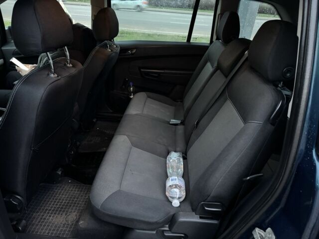 Синий Опель Зафира, объемом двигателя 1.8 л и пробегом 260 тыс. км за 4900 $, фото 9 на Automoto.ua