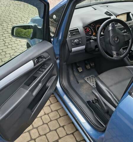 Синій Опель Зафіра, об'ємом двигуна 2.17 л та пробігом 300 тис. км за 5400 $, фото 4 на Automoto.ua