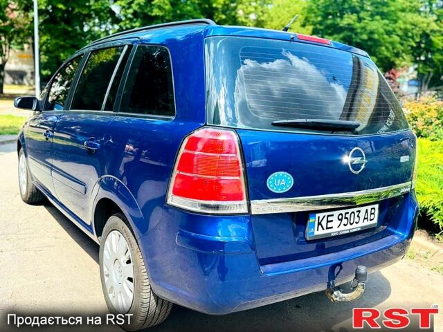 Синий Опель Зафира, объемом двигателя 2.2 л и пробегом 175 тыс. км за 6750 $, фото 6 на Automoto.ua
