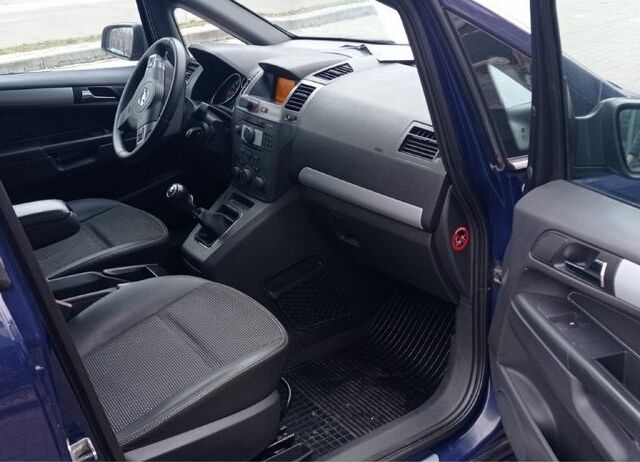 Синій Опель Зафіра, об'ємом двигуна 1.6 л та пробігом 230 тис. км за 6350 $, фото 9 на Automoto.ua