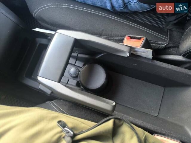 Синий Опель Зафира, объемом двигателя 1.6 л и пробегом 200 тыс. км за 4700 $, фото 25 на Automoto.ua