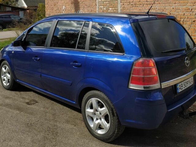Синий Опель Зафира, объемом двигателя 1.6 л и пробегом 174 тыс. км за 5800 $, фото 3 на Automoto.ua
