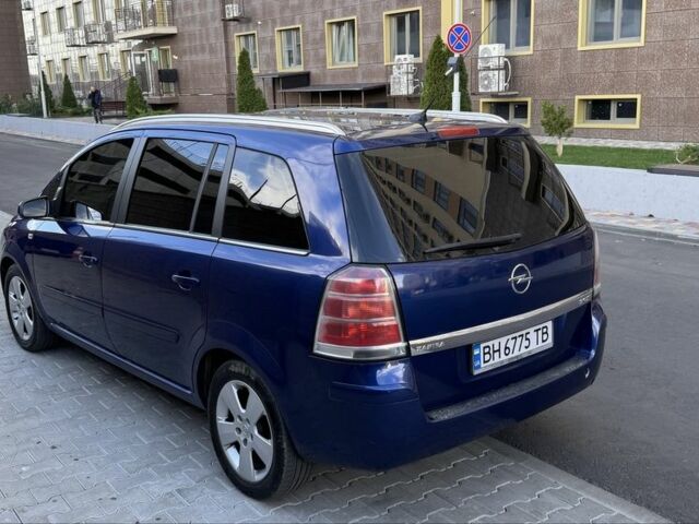 Синий Опель Зафира, объемом двигателя 1.9 л и пробегом 285 тыс. км за 6500 $, фото 5 на Automoto.ua