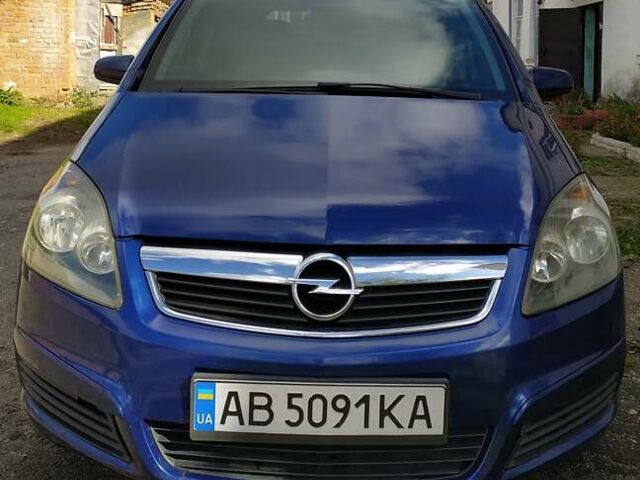 Синий Опель Зафира, объемом двигателя 1.6 л и пробегом 174 тыс. км за 5800 $, фото 8 на Automoto.ua