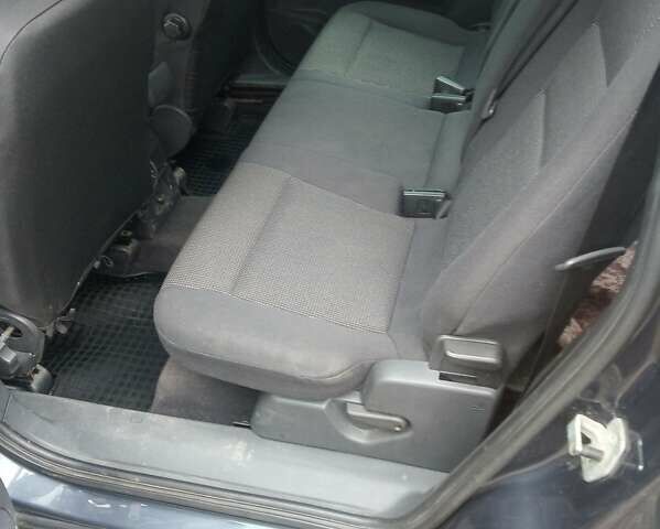 Синий Опель Зафира, объемом двигателя 1.9 л и пробегом 350 тыс. км за 4900 $, фото 9 на Automoto.ua