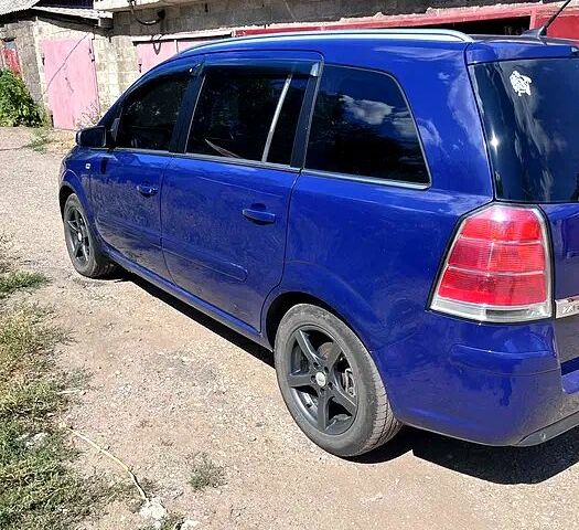 Синій Опель Зафіра, об'ємом двигуна 1.8 л та пробігом 300 тис. км за 5200 $, фото 3 на Automoto.ua