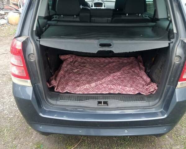 Синий Опель Зафира, объемом двигателя 1.9 л и пробегом 350 тыс. км за 4900 $, фото 6 на Automoto.ua