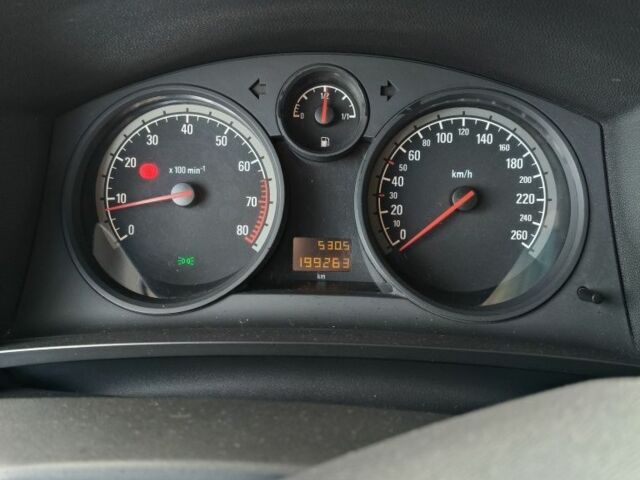 Синий Опель Зафира, объемом двигателя 1.6 л и пробегом 200 тыс. км за 5300 $, фото 7 на Automoto.ua