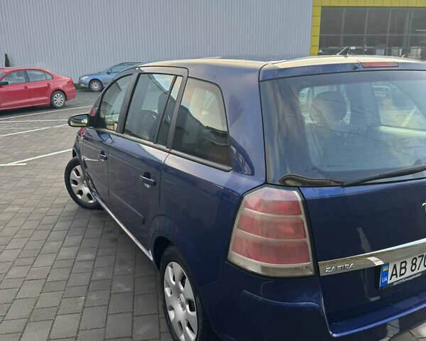 Синій Опель Зафіра, об'ємом двигуна 2.2 л та пробігом 203 тис. км за 4799 $, фото 2 на Automoto.ua