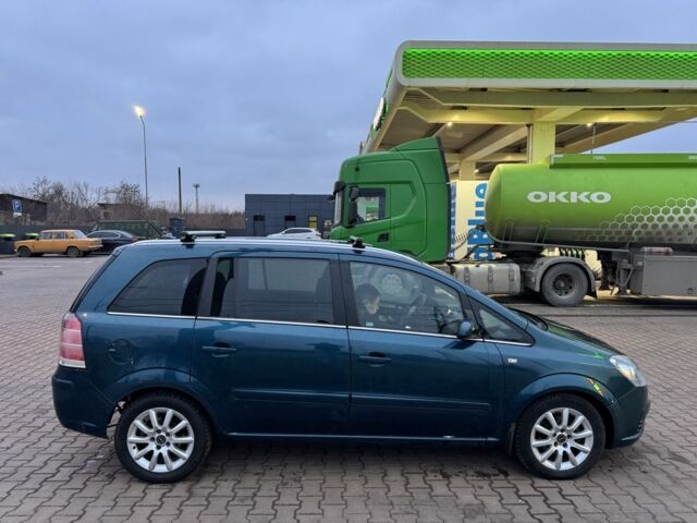 Синий Опель Зафира, объемом двигателя 1.8 л и пробегом 260 тыс. км за 4900 $, фото 3 на Automoto.ua