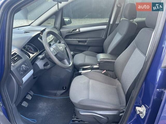 Синій Опель Зафіра, об'ємом двигуна 1.6 л та пробігом 330 тис. км за 4100 $, фото 10 на Automoto.ua