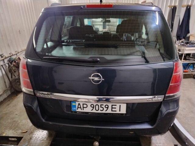 Синій Опель Зафіра, об'ємом двигуна 1.9 л та пробігом 280 тис. км за 4200 $, фото 11 на Automoto.ua