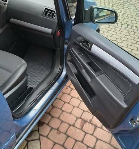 Синій Опель Зафіра, об'ємом двигуна 2.17 л та пробігом 300 тис. км за 5400 $, фото 8 на Automoto.ua