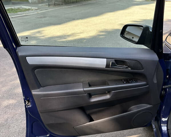 Синій Опель Зафіра, об'ємом двигуна 1.8 л та пробігом 190 тис. км за 4700 $, фото 9 на Automoto.ua
