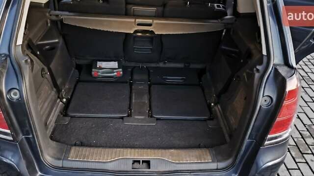 Синій Опель Зафіра, об'ємом двигуна 1.9 л та пробігом 308 тис. км за 4950 $, фото 13 на Automoto.ua