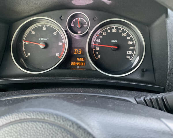 Синій Опель Зафіра, об'ємом двигуна 1.91 л та пробігом 284 тис. км за 5300 $, фото 9 на Automoto.ua