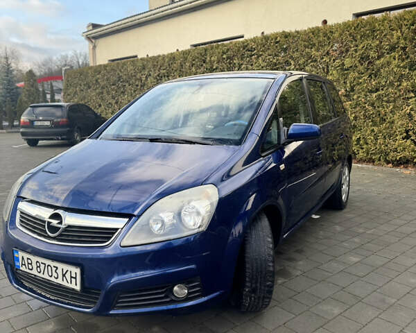 Синій Опель Зафіра, об'ємом двигуна 2.2 л та пробігом 203 тис. км за 4799 $, фото 8 на Automoto.ua