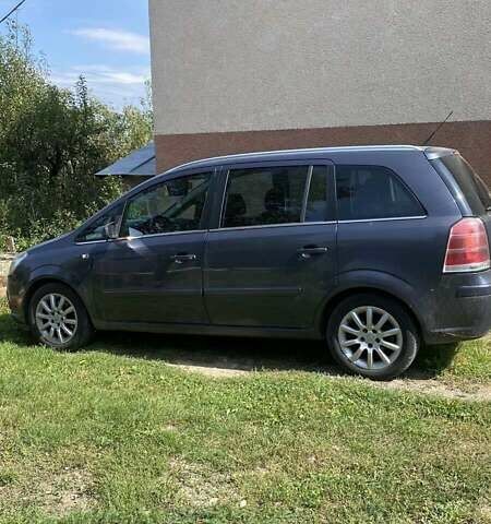 Синий Опель Зафира, объемом двигателя 1.6 л и пробегом 280 тыс. км за 5700 $, фото 2 на Automoto.ua