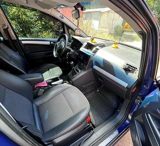 Синій Опель Зафіра, об'ємом двигуна 1.8 л та пробігом 300 тис. км за 5200 $, фото 5 на Automoto.ua