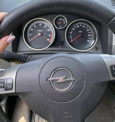 Синий Опель Зафира, объемом двигателя 1.6 л и пробегом 280 тыс. км за 5700 $, фото 5 на Automoto.ua