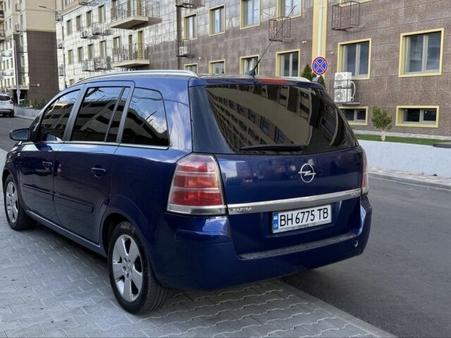 Синий Опель Зафира, объемом двигателя 1.9 л и пробегом 285 тыс. км за 6500 $, фото 3 на Automoto.ua