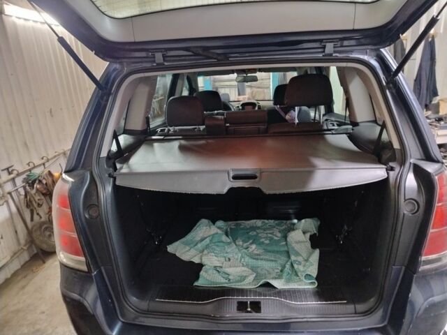 Синій Опель Зафіра, об'ємом двигуна 1.9 л та пробігом 280 тис. км за 4200 $, фото 12 на Automoto.ua