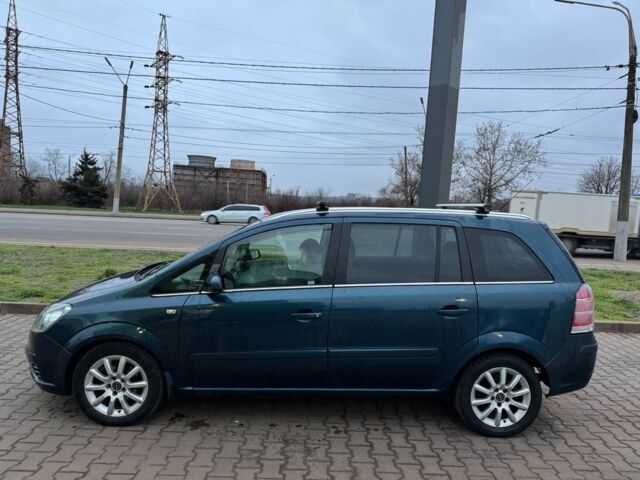 Синий Опель Зафира, объемом двигателя 1.8 л и пробегом 260 тыс. км за 4900 $, фото 4 на Automoto.ua