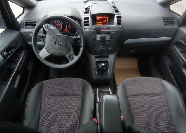 Синій Опель Зафіра, об'ємом двигуна 1.6 л та пробігом 230 тис. км за 6350 $, фото 10 на Automoto.ua