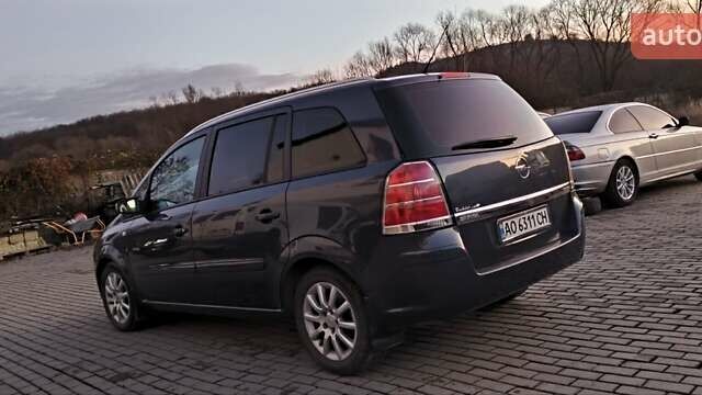 Синій Опель Зафіра, об'ємом двигуна 1.9 л та пробігом 308 тис. км за 4950 $, фото 9 на Automoto.ua