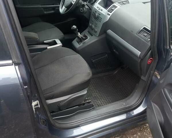 Синий Опель Зафира, объемом двигателя 1.9 л и пробегом 350 тыс. км за 4900 $, фото 8 на Automoto.ua