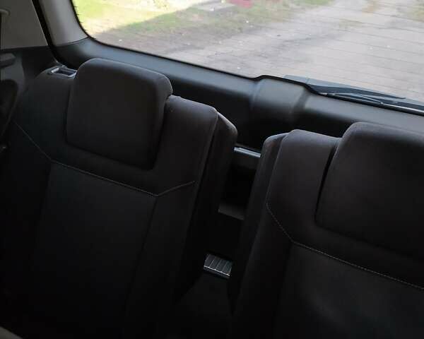 Синий Опель Зафира, объемом двигателя 1.6 л и пробегом 174 тыс. км за 5800 $, фото 10 на Automoto.ua