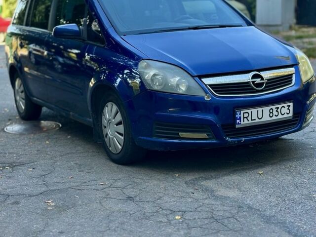 Синій Опель Зафіра, об'ємом двигуна 1.8 л та пробігом 300 тис. км за 1800 $, фото 2 на Automoto.ua