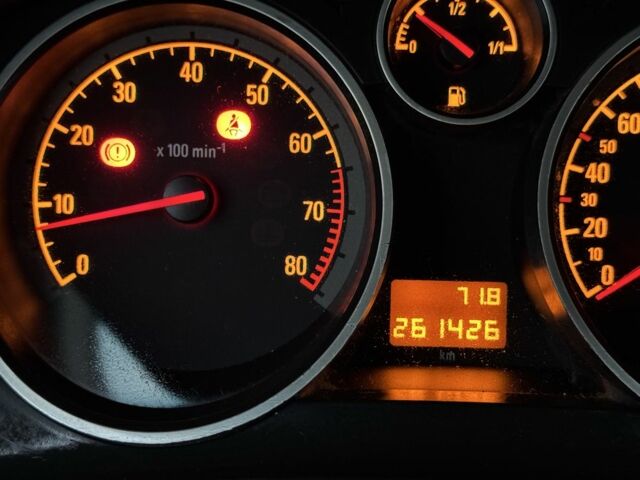 Синий Опель Зафира, объемом двигателя 1.8 л и пробегом 260 тыс. км за 4900 $, фото 12 на Automoto.ua