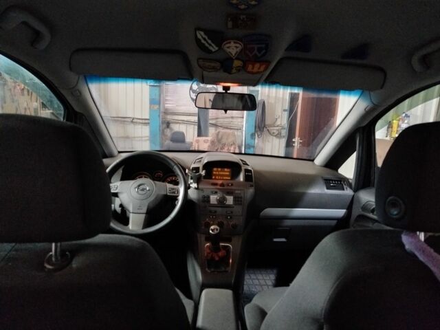 Синій Опель Зафіра, об'ємом двигуна 1.9 л та пробігом 280 тис. км за 4200 $, фото 10 на Automoto.ua