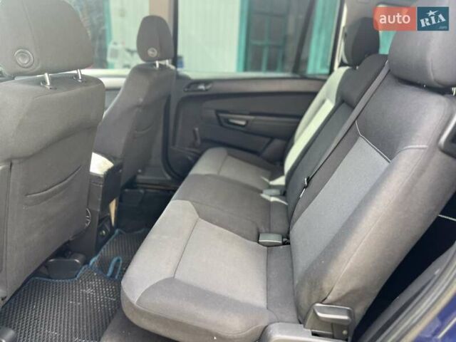 Синій Опель Зафіра, об'ємом двигуна 1.6 л та пробігом 330 тис. км за 4100 $, фото 3 на Automoto.ua