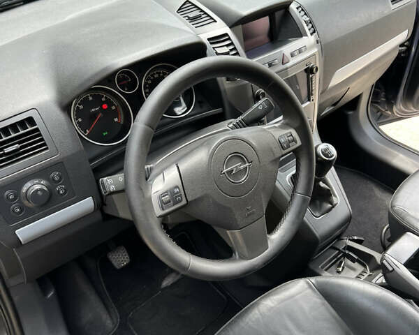 Синій Опель Зафіра, об'ємом двигуна 1.91 л та пробігом 315 тис. км за 6300 $, фото 37 на Automoto.ua