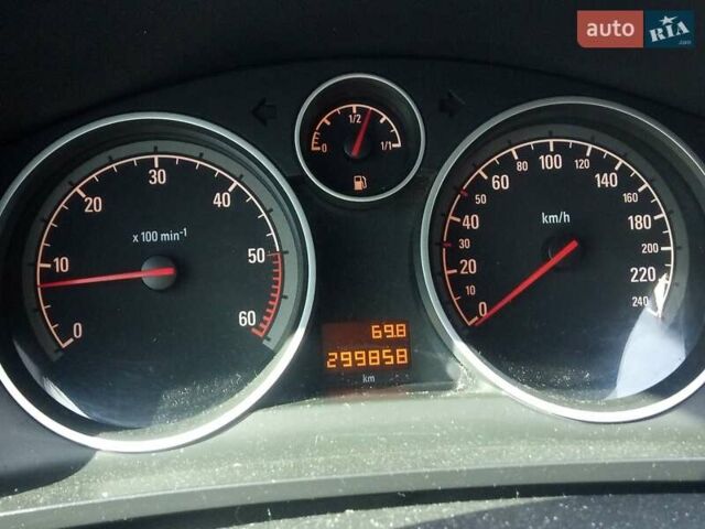 Синій Опель Зафіра, об'ємом двигуна 1.9 л та пробігом 299 тис. км за 5600 $, фото 3 на Automoto.ua