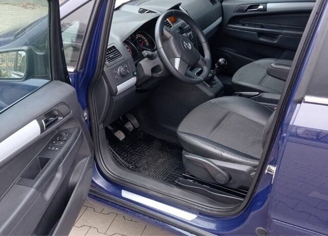 Синій Опель Зафіра, об'ємом двигуна 1.6 л та пробігом 230 тис. км за 6350 $, фото 11 на Automoto.ua