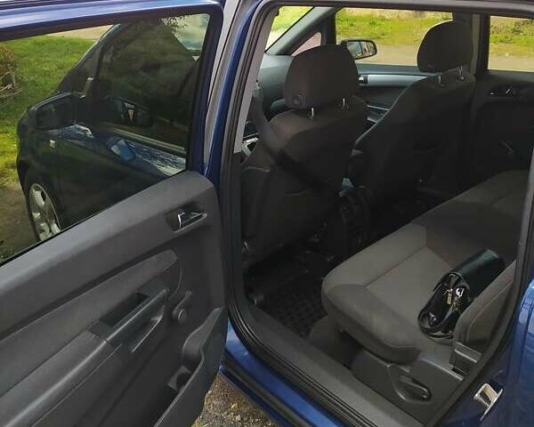 Синий Опель Зафира, объемом двигателя 1.6 л и пробегом 174 тыс. км за 5800 $, фото 5 на Automoto.ua