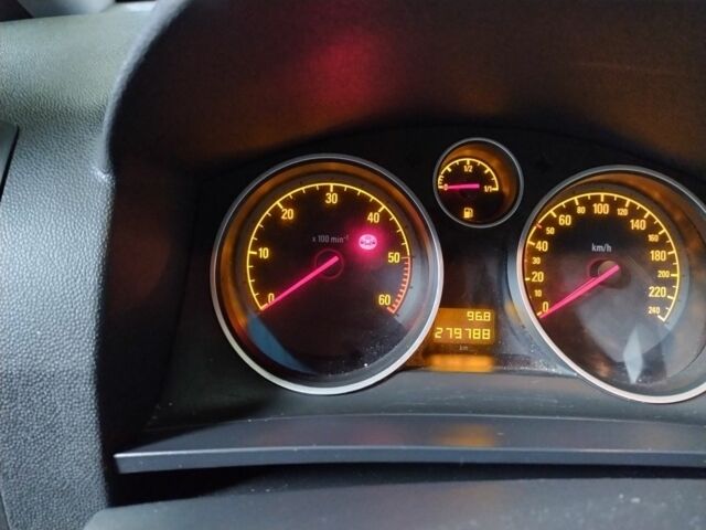 Синій Опель Зафіра, об'ємом двигуна 1.9 л та пробігом 280 тис. км за 4200 $, фото 5 на Automoto.ua