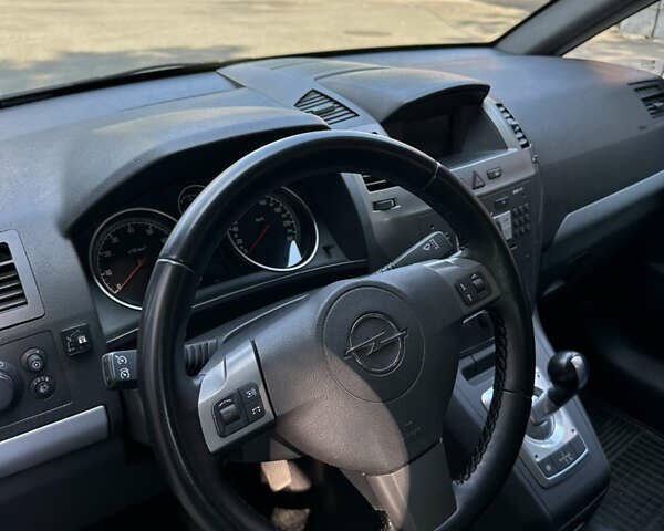 Синій Опель Зафіра, об'ємом двигуна 1.8 л та пробігом 190 тис. км за 4700 $, фото 10 на Automoto.ua