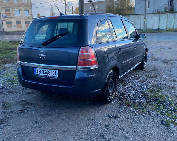 Синій Опель Зафіра, об'ємом двигуна 1.6 л та пробігом 217 тис. км за 5800 $, фото 4 на Automoto.ua