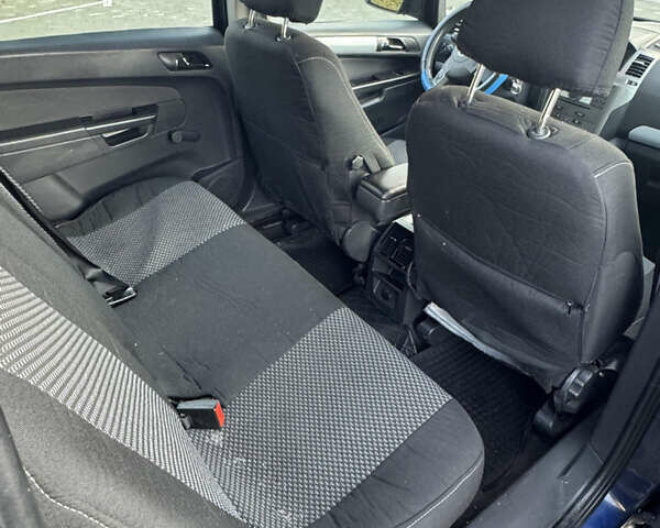 Синій Опель Зафіра, об'ємом двигуна 2.2 л та пробігом 203 тис. км за 4799 $, фото 10 на Automoto.ua