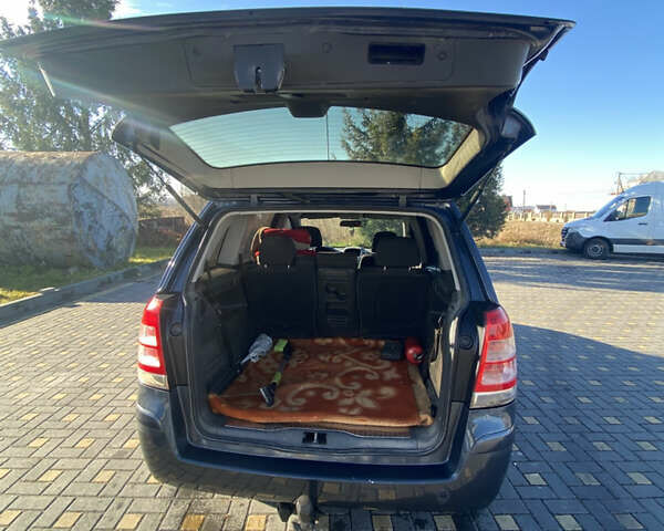 Синий Опель Зафира, объемом двигателя 1.9 л и пробегом 270 тыс. км за 6200 $, фото 4 на Automoto.ua