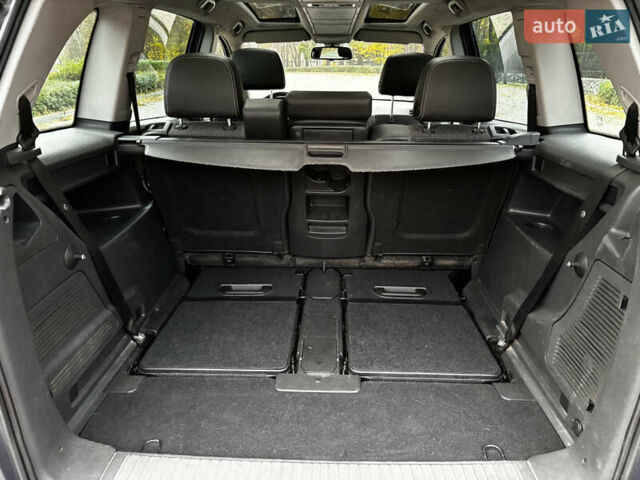 Синий Опель Зафира, объемом двигателя 1.9 л и пробегом 258 тыс. км за 5800 $, фото 37 на Automoto.ua