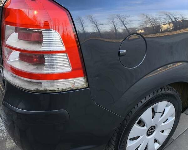 Синий Опель Зафира, объемом двигателя 1.9 л и пробегом 259 тыс. км за 5350 $, фото 9 на Automoto.ua