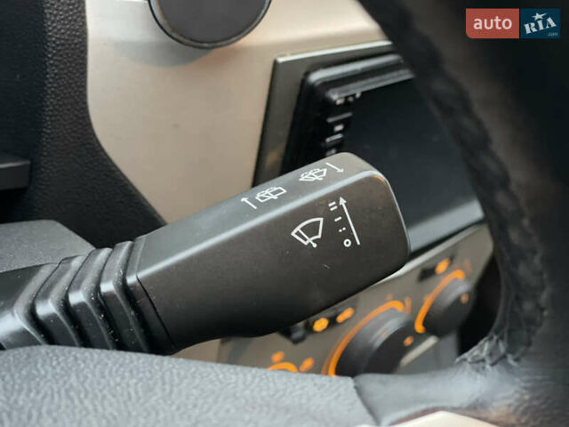 Синий Опель Зафира, объемом двигателя 1.6 л и пробегом 207 тыс. км за 6300 $, фото 31 на Automoto.ua