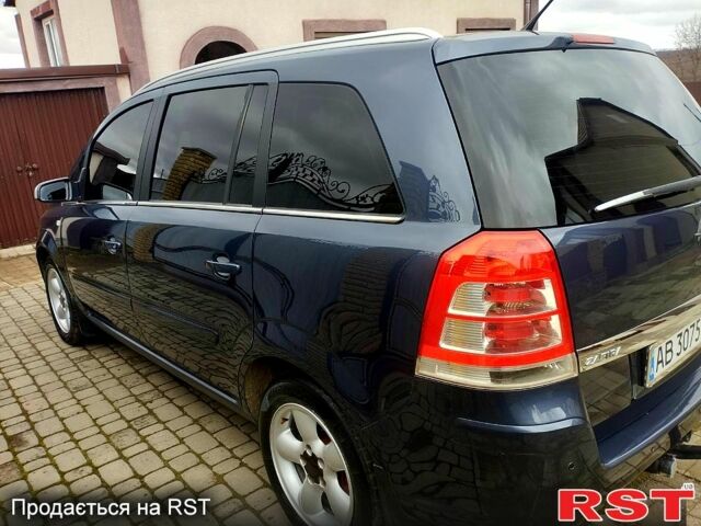 Синий Опель Зафира, объемом двигателя 1.8 л и пробегом 219 тыс. км за 5350 $, фото 4 на Automoto.ua